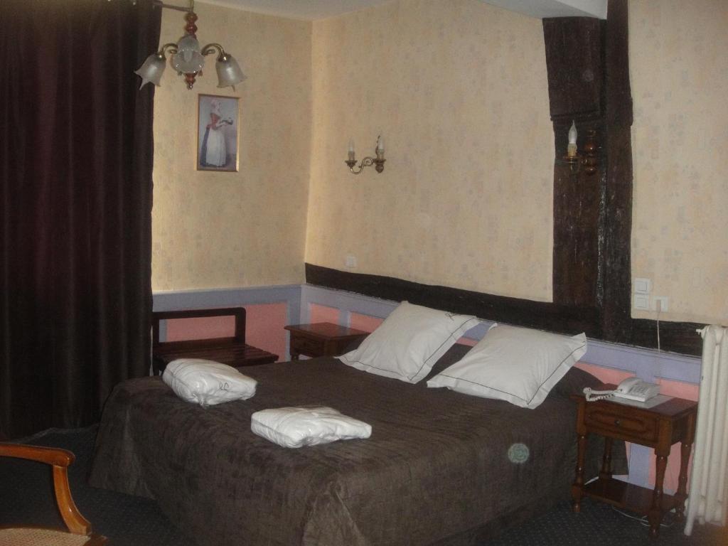 Hotel L' Ecu Montbard Zimmer foto